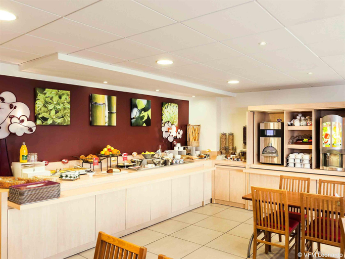 Public Area 2, ibis Massy, Essonne