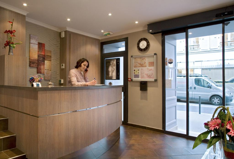 Public Area 3, Hotel Saphir Grenelle, Paris