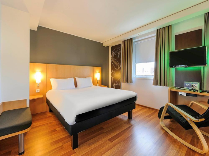 Bedroom 3, ibis budget Berlin Kurfurstendamm, Berlin