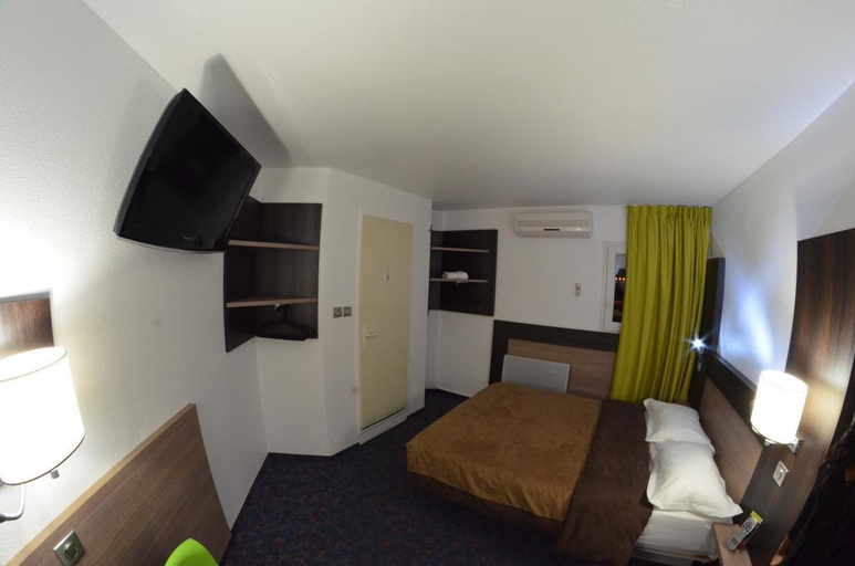 Bedroom 3, A&H PRIVILEGE Lyon Est - Saint Priest Eurexpo, Rhône