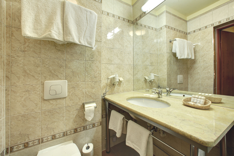 Bathroom 4, Hotel Europejski, Środa Śląska