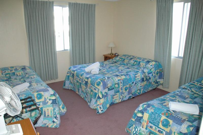 Bedroom 1, Bentleigh Motor Inn, Coffs Harbour - Pt A