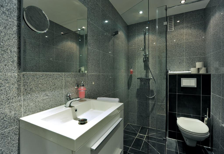 Bathroom 5, Air Hotel Wartburg, Düsseldorf