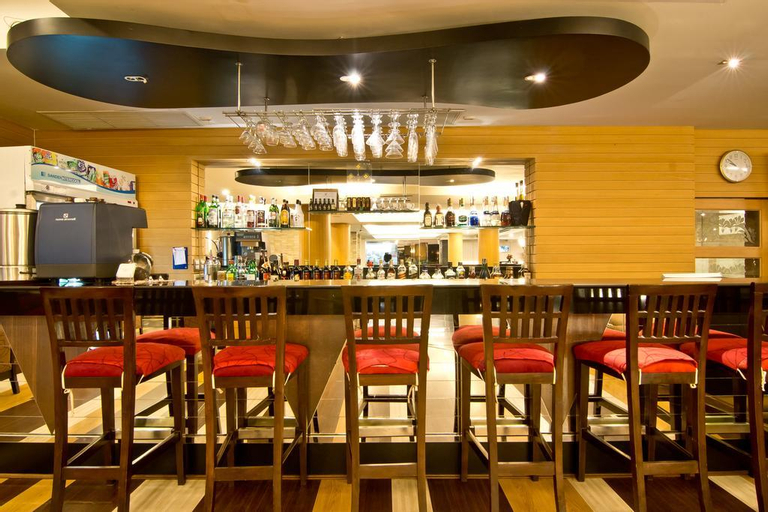 Food & Drinks 3, Fortuna Hotel, Wattana