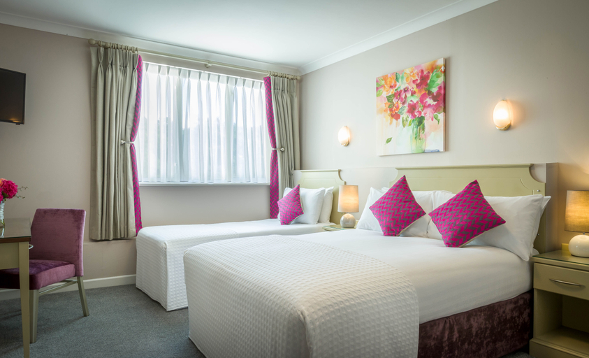 Bedroom 3, Springhill Court Conf Leisure and Spa