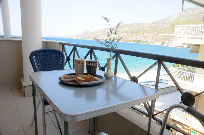 Bedroom 2, Mantas Seaside Boutique Hotel, Peloponnese
