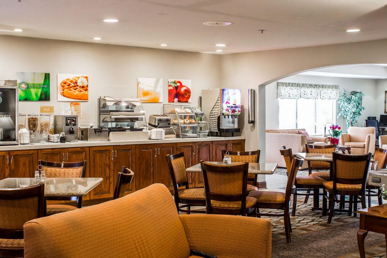 Food & Drinks 5, Quality Inn Fuquay Varina, Wake