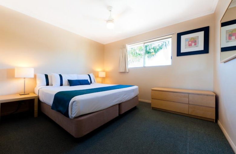 Bedroom 5, Noosa Sun Motel, Noosa - Noosa-Noosaville