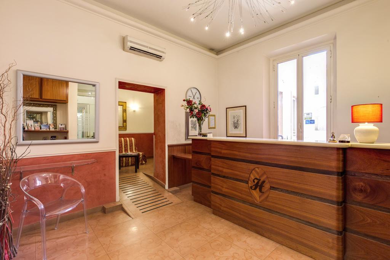 Public Area 2, Everest Inn Rome, Rome