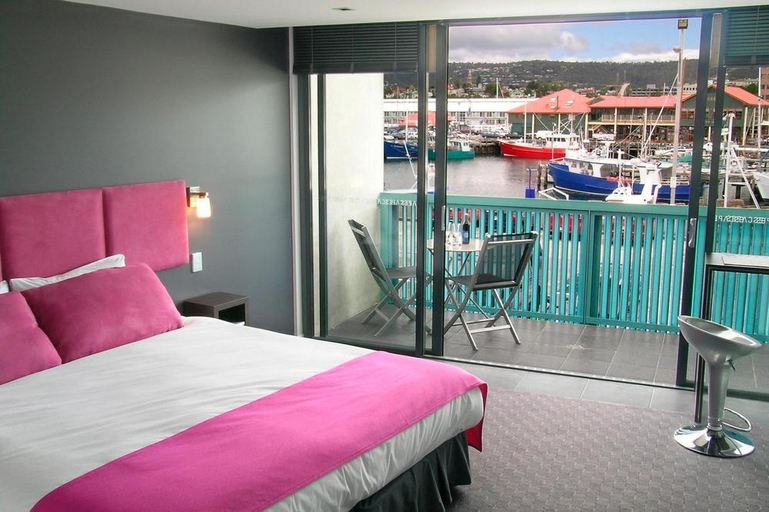 Exterior & Views 2, Zero Davey  Boutique Apartment, Hobart