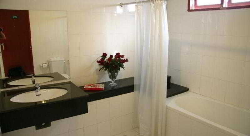 Bathroom 5, The Links Hotel Pattaya, Pattaya