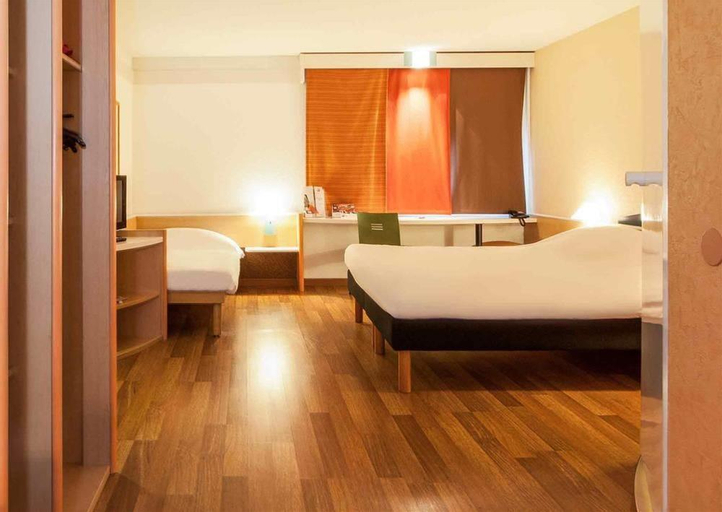 Bedroom 4, ibis Mulhouse Bale Aeroport, Haut-Rhin