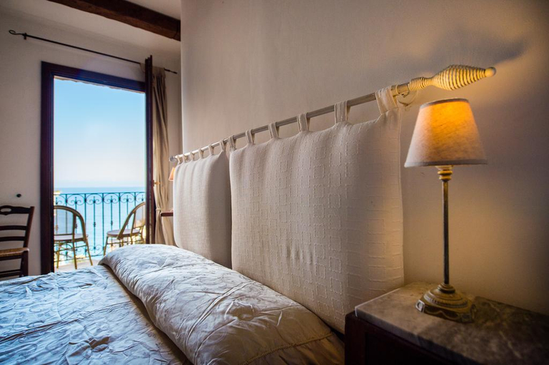 Bedroom 3, B&B Casa Dorsi, Bari