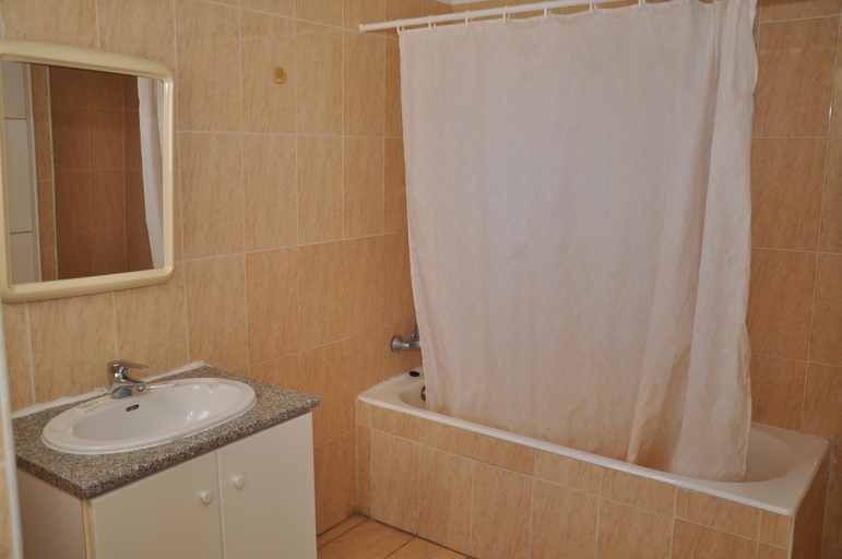 Bathroom, Mariela Hotel