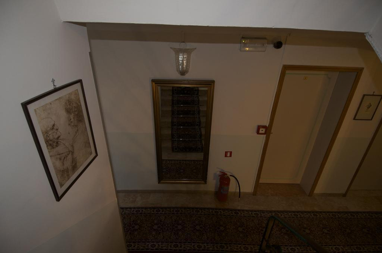Bathroom 4, Hotel Leonardo, Venezia