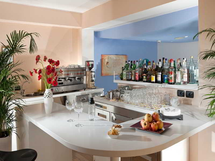 Others 3, Hotel Estense, Rimini