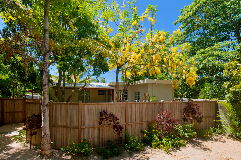 Exterior & Views 2, Gardens Retreat