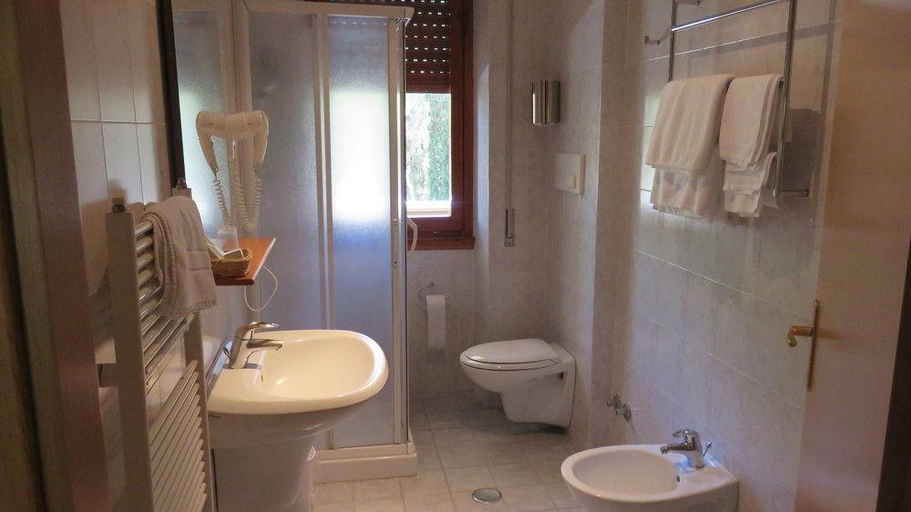 Bathroom, Hotel Oasi Dei Discepoli, Terni