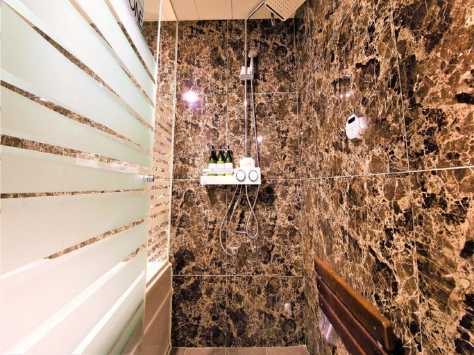 Public Area 2, Elysee Hotel, Jung