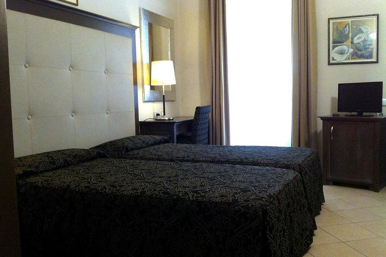 Bedroom 3, Hotel Vittorio Emanuele, Sassari