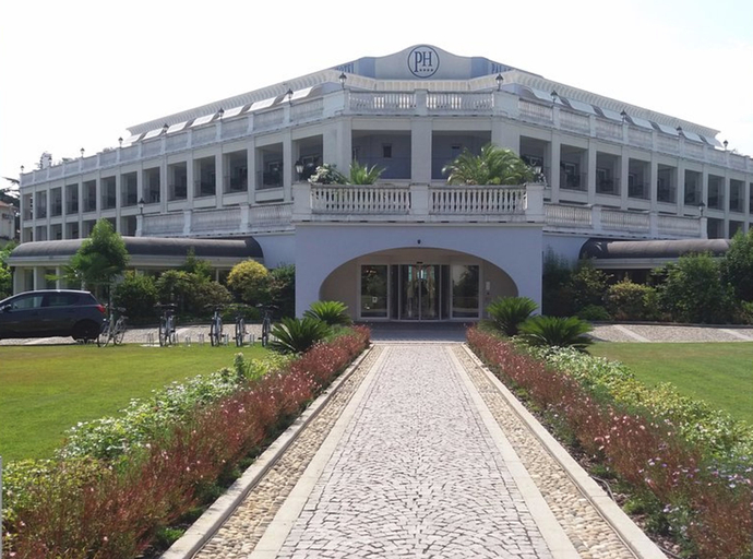 Exterior & Views 2, Palace Hotel Desenzano, Brescia