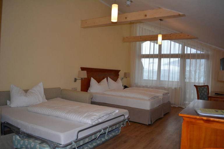 Bedroom 3, Barenstuberl, Berchtesgadener Land