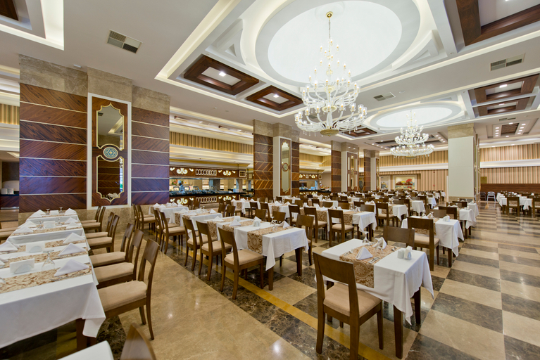 Food & Drinks 4, Side Premium, Manavgat