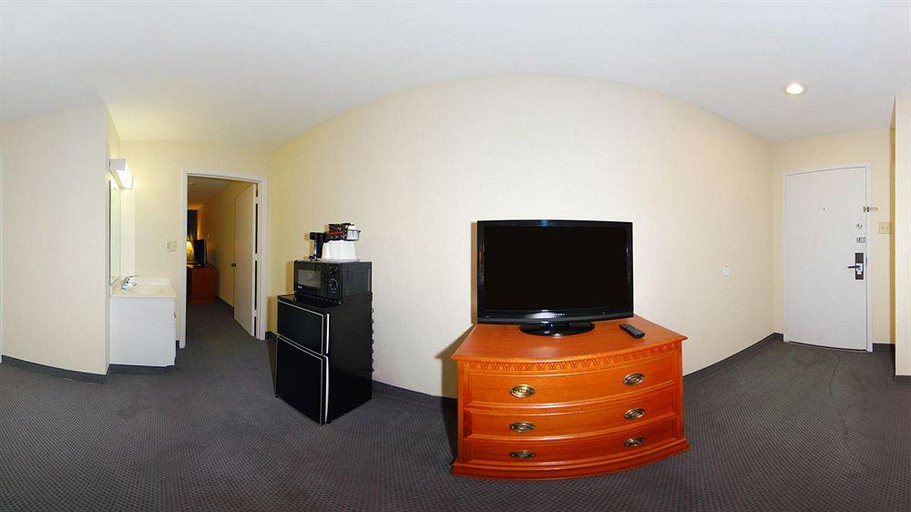 Exterior & Views, Rodeway Inn Cow Palace, Prowers