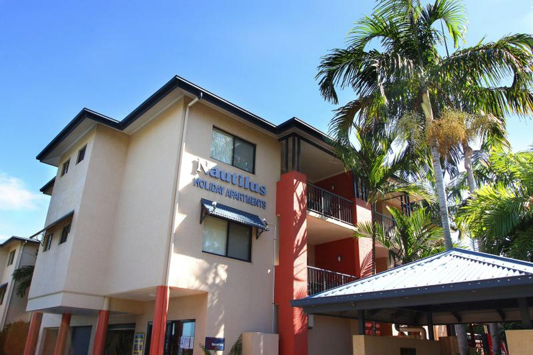 Exterior & Views 2, Nautilus Holiday Apartments, Douglas