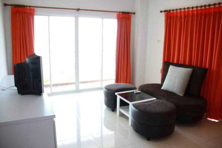 Public Area 2, Nanachart Bangsaen, Muang Chon Buri