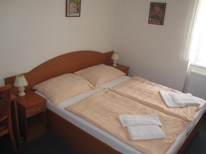 Bedroom 4, Hotel Attic, Praha 4
