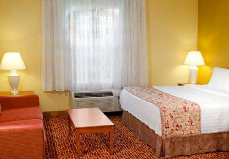 Bedroom 3, TownePlace Suites Chicago Lombard, Dupage