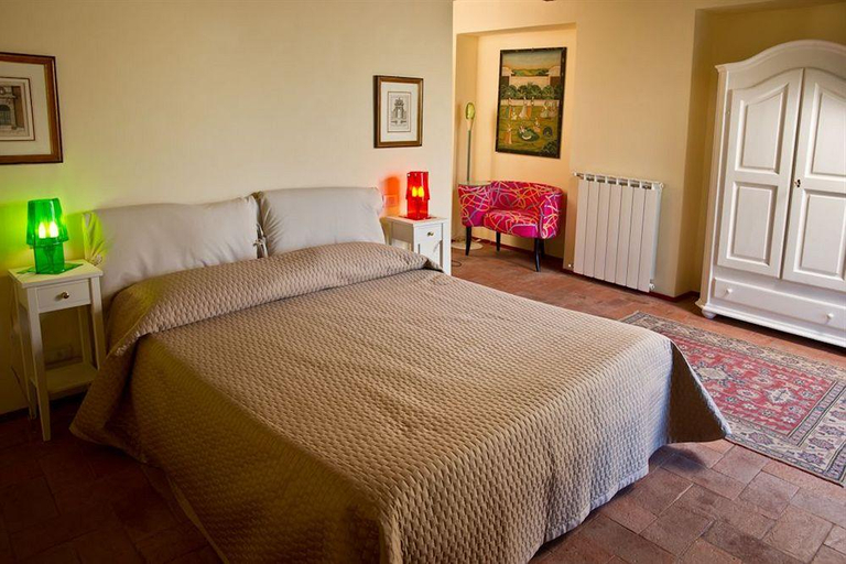Bedroom 3, Suite Accommodation, Lucca