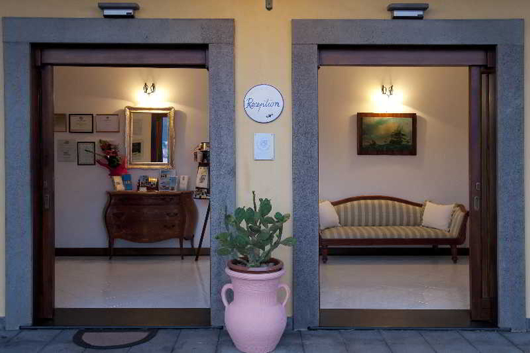 Public Area 4, A Pinnata, Messina