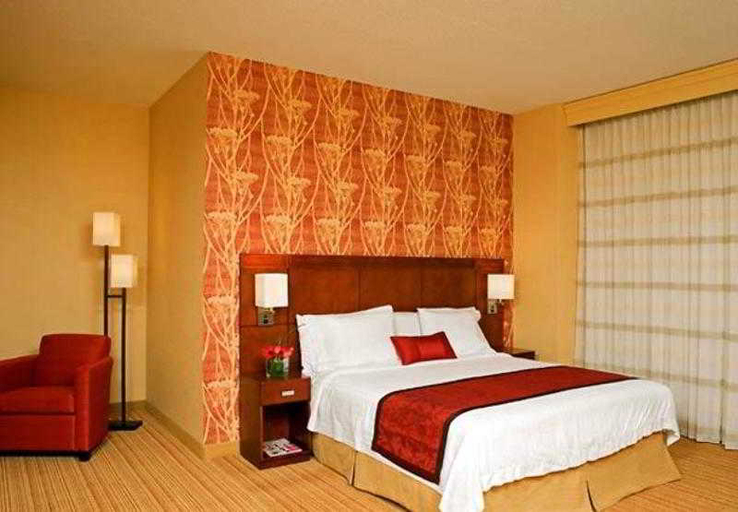 Bedroom 4, Courtyard Grand Rapids Downtown, Kent