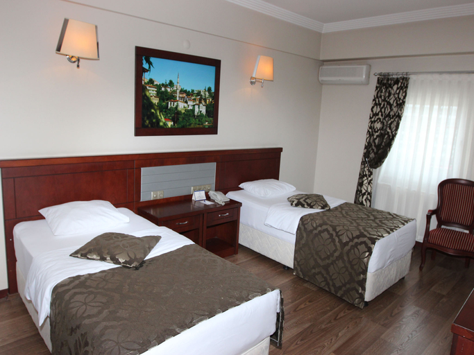 Bedroom 4, Saylamlar Hotel, Yomra