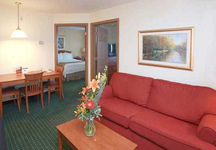 Public Area 2, TownePlace Suites Raleigh Cary/Weston Parkway, Wake