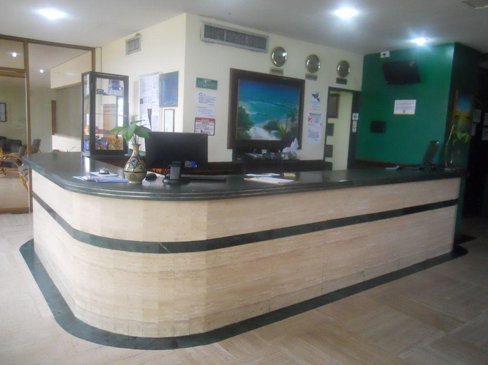 Public Area 3, Las Quince Letras, Vargas