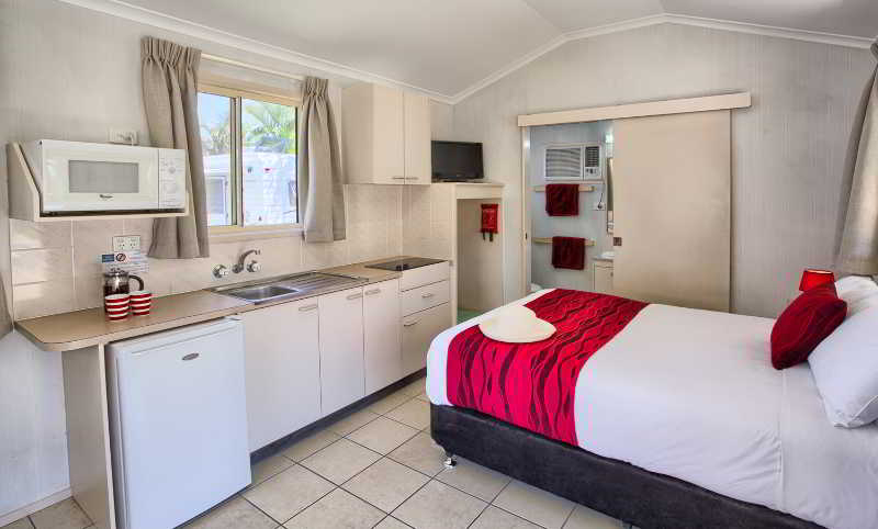 Bedroom 5, Glen Villa Resort, Byron
