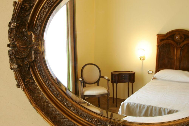 Bedroom 4, Locanda San Francesco, Siena