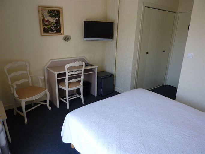Bedroom 2, Hôtel La Concorde, Loire-Atlantique