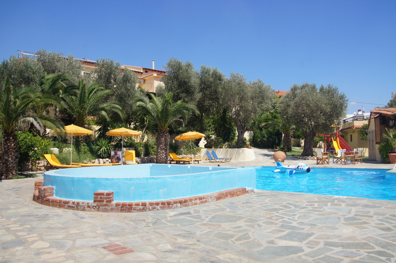 Sport & Beauty 5, Limnionas Bay Village, North Aegean