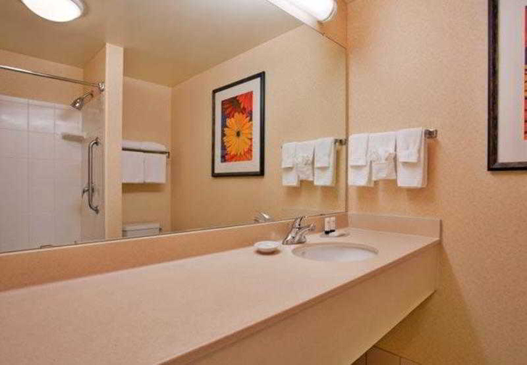 Bathroom 4, Fairfield Inn &Suites Austin Northwest/Domain Area, Travis