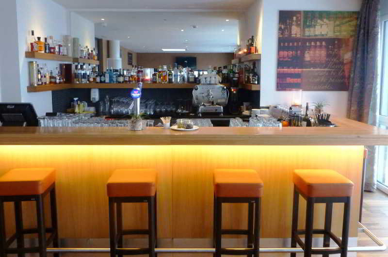 Food & Drinks 4, Hotel Swiss Star, Hinwil