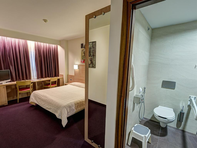Bedroom 5, HOTEL CAPITAL, Rovigo