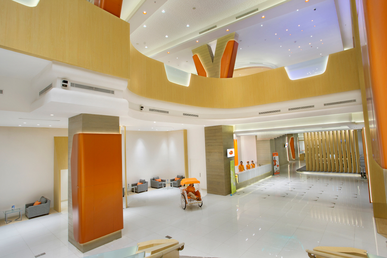 Public Area 4, HARRIS Hotel & Conventions Bekasi, Bekasi