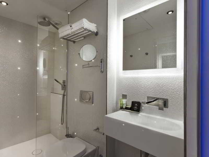 Bathroom 5, NEW HOTEL REPUBLIQUE, Paris