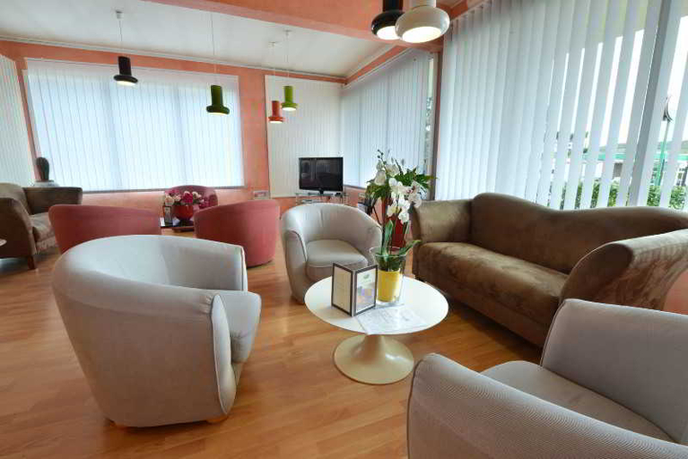 Public Area 3, Inter-Hotel Du Val Vert, Côte-d'Or