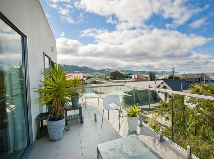 Exterior & Views 2, Captains At The Bay, Colac-Otway - South