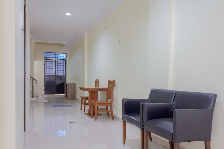 Dining Room 10